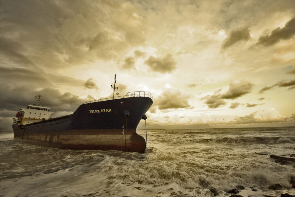 Expert Maritime Advisory - ship on sea